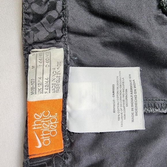 NIKE TRAINING THE ATHLETIC DEPT GRAPHITE BLK CAPRI LONG SHORTS WOMENS SZ. M 8-10 - Picture 6 of 8